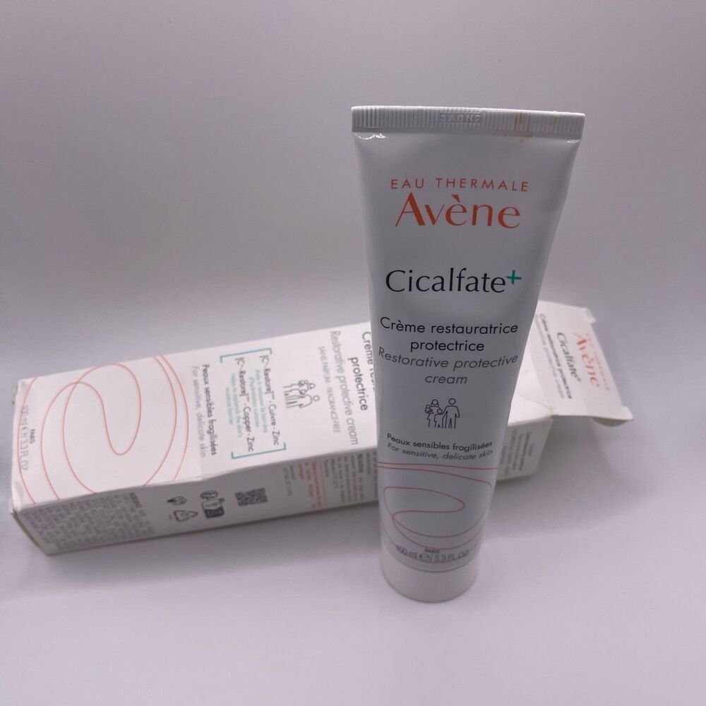Avene Cicalfate+ Restorative Protective Moisturizing Face Cream - Picture 2 of 12